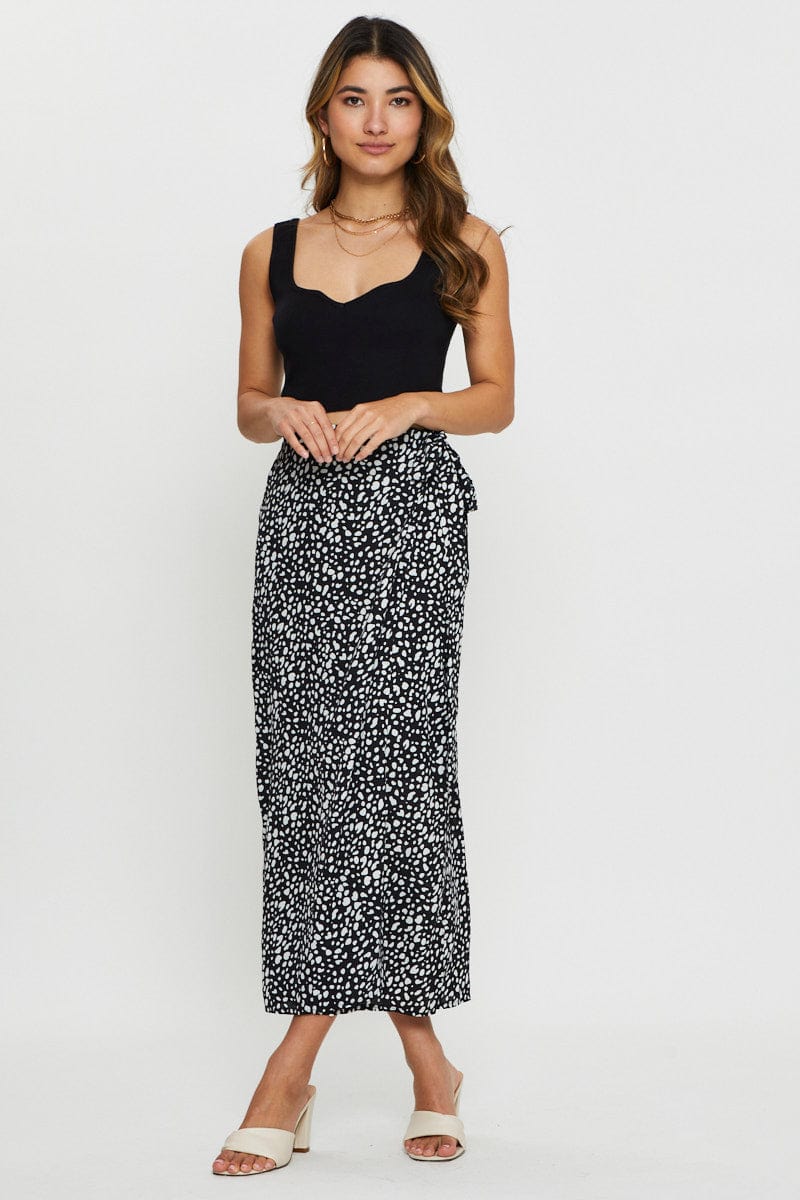 Black Knit Top Sleeveless Sweetheart - Image 2