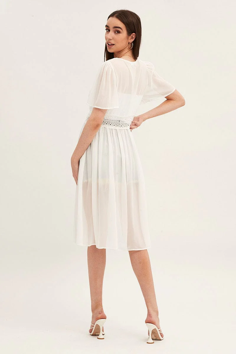 White Short Sleeve Eyelet Tie Front Kimono - Image 5