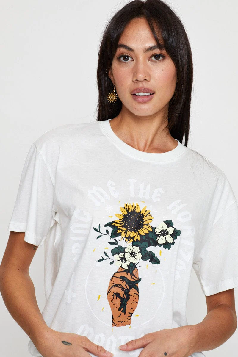 White Vintage T Shirt Boyfriend - Image 2